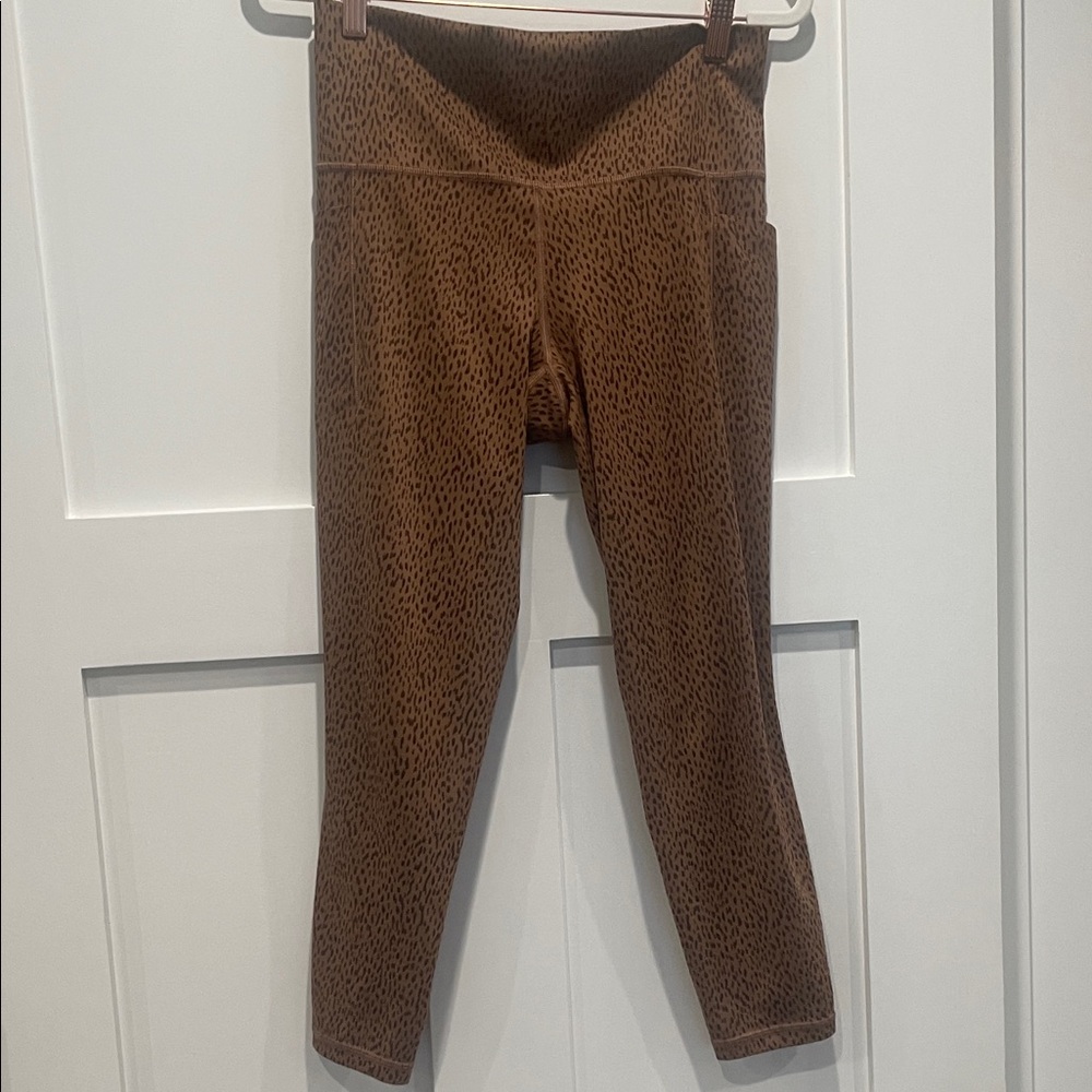 Athleta Salutation Stash Leggings